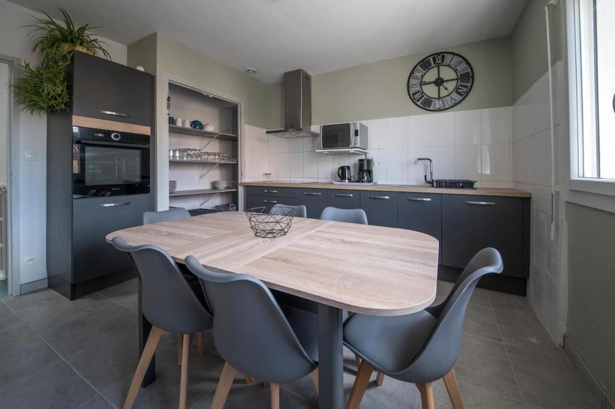 La Cahute, Appartement T2 Avec Jardin Ou Appartement Familial T6 มงโตบ็อง ภายนอก รูปภาพ