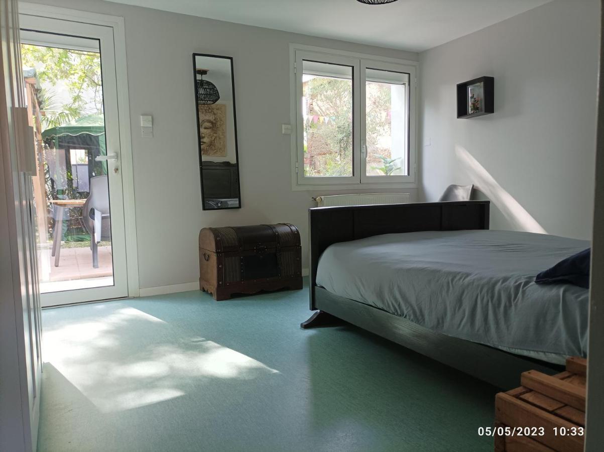 La Cahute, Appartement T2 Avec Jardin Ou Appartement Familial T6 มงโตบ็อง ภายนอก รูปภาพ