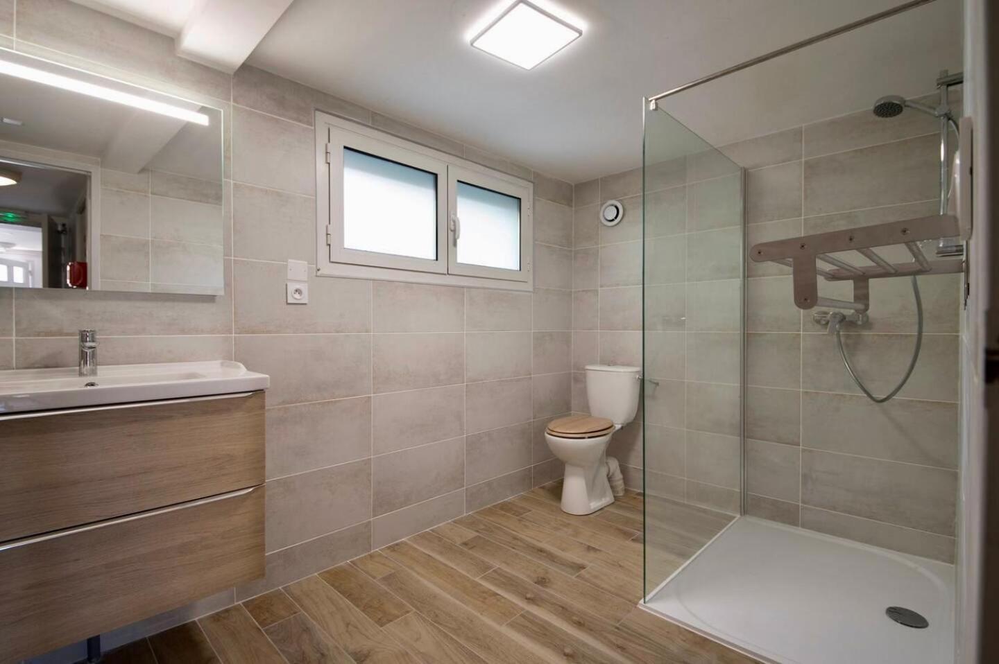 La Cahute, Appartement T2 Avec Jardin Ou Appartement Familial T6 มงโตบ็อง ภายนอก รูปภาพ